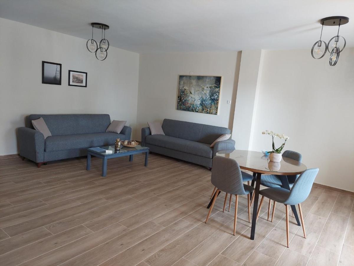 Pine Lodge Kavála ภายนอก รูปภาพ