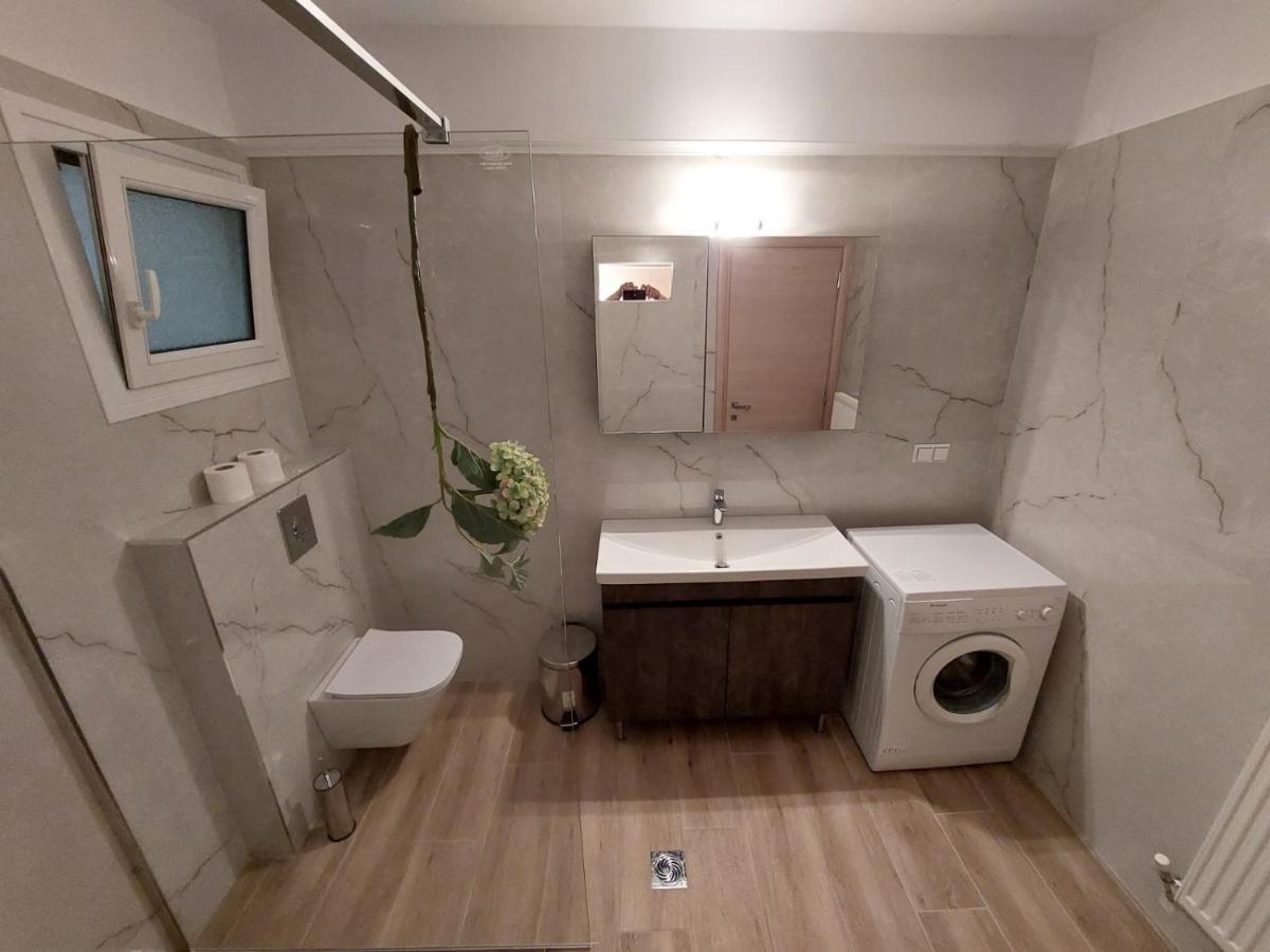 Pine Lodge Kavála ภายนอก รูปภาพ